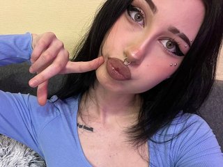 PixelWitch live cam