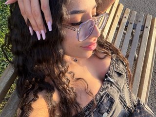 Ramira_Rowa live cam