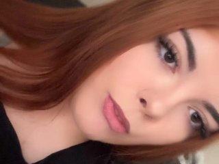 Roxyraebunny streamate live cam model