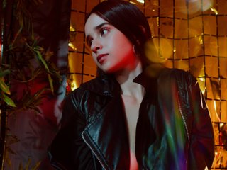 SaraMars streamate live cam model