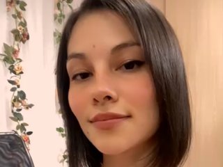 SarahVal streamate live cam model