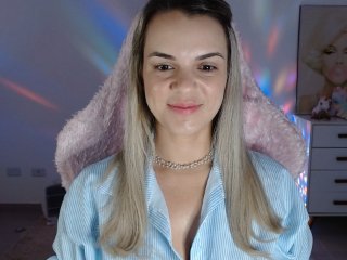 Sereyaa streamate live cam model