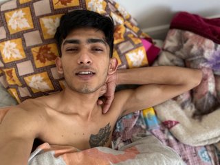 Skinyboiii streamate live cam model