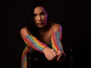 SophieeSweett streamate live cam model