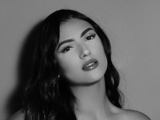 SweettTemptattion streamate live cam model