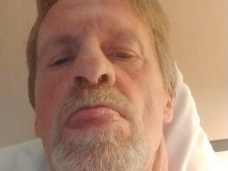 Swollpole6568 streamate live cam model