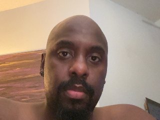 ThangLongRoundHere streamate live cam model