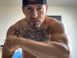 ThomasHoward31 streamate live cam model