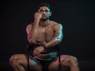 Tonyyprice18 streamate live cam model