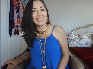 Trinity369 streamate live cam model
