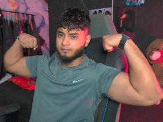 Tyler_price18 streamate live cam model