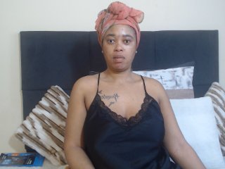 TyraHotxxxxx streamate live cam model