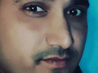 Vils70 streamate live cam model