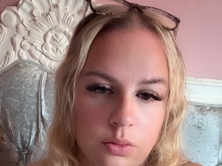 XMissKatBBWX streamate live cam model