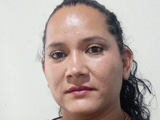 YuryVelvet streamate live cam model