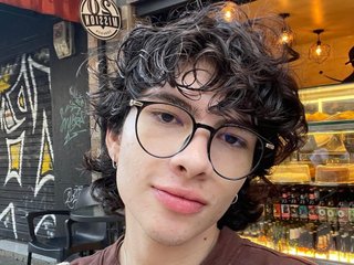 angelo_duarte streamate live cam model