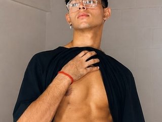 axelMiller77 streamate live cam model