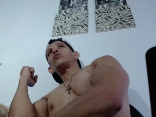 eugycumboy streamate live cam model