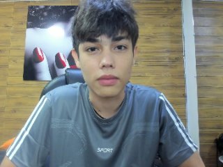 ivan_cooper streamate live cam model