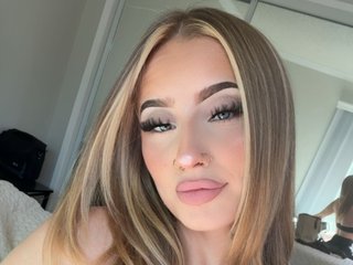 kittykat044 streamate live cam model