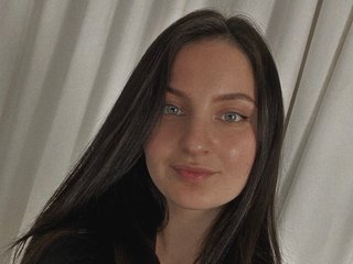 locaalis streamate live cam model