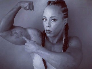 martastrong streamate live cam model