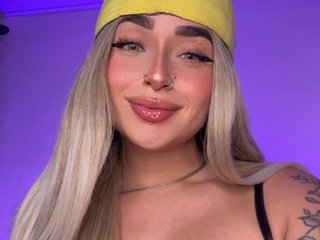 scarlettColliins streamate live cam model