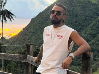 stephenbrown_cm streamate live cam model