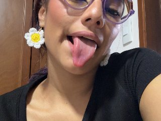vale_alvarez streamate live cam model