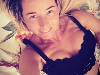 xSWEET_EWAx streamate live cam model