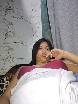 EyaChixx stripchat live cam model