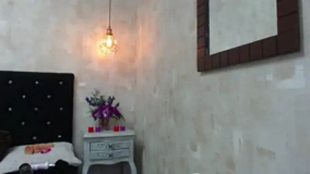SelinaRussell stripchat live cam model
