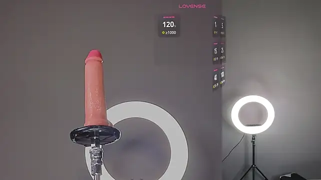 KateBleare stripchat live cam model