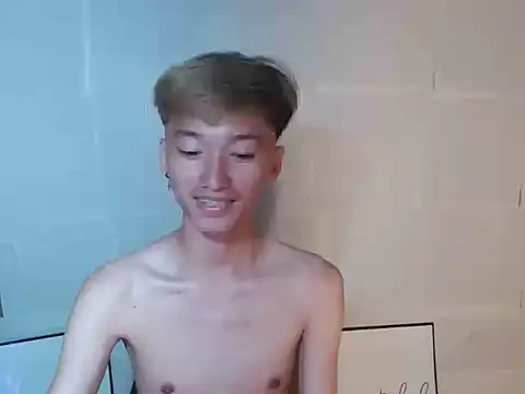 Fem_phiLboy69 stripchat live cam model
