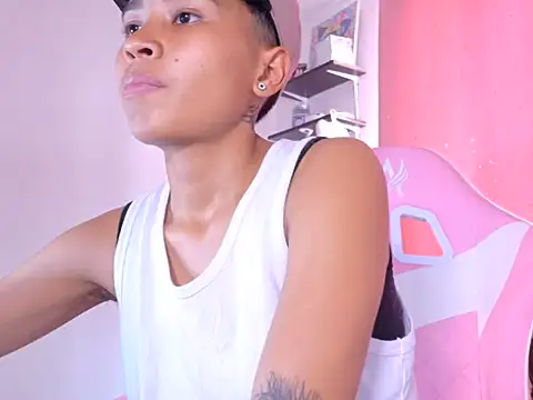 Eithan_88 stripchat live cam model