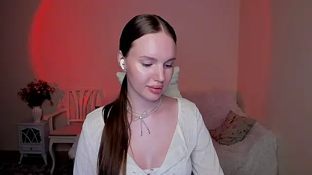 MishkaMe stripchat live cam model