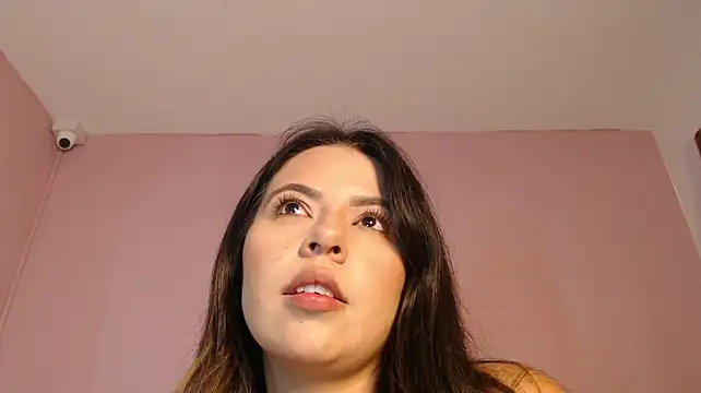 EmmaBellini stripchat live cam model