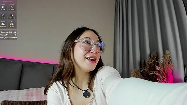 Amina_Solis stripchat live cam model