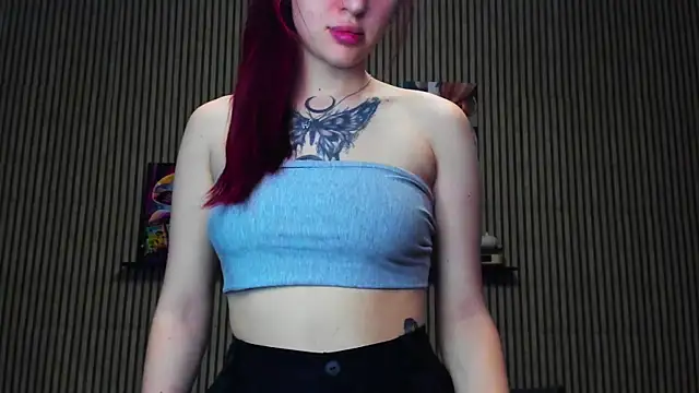 LilyHarwick stripchat live cam model