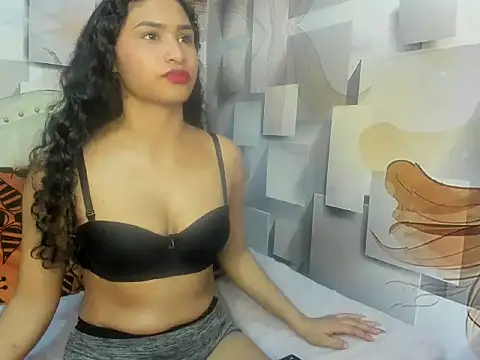 malaika_chalo stripchat live cam model