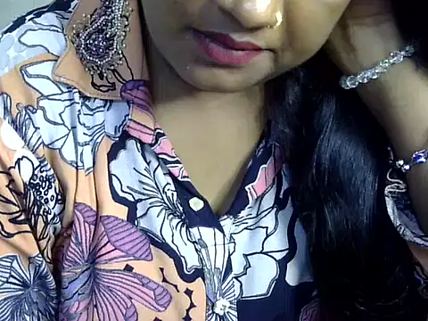 HOT-VARSHA7 stripchat live cam model