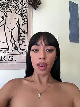rosemariebby stripchat live cam model