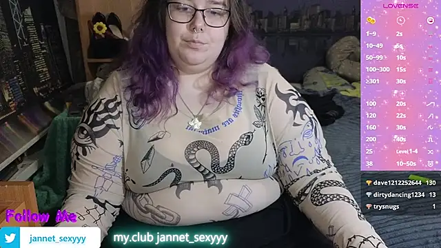 JannetPie stripchat live cam model