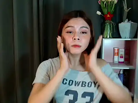 buttycamillex stripchat live cam model