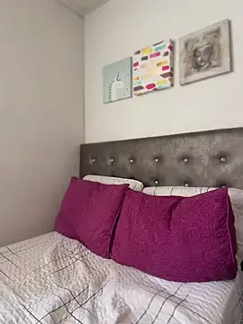 Ashleyroberst stripchat live cam model