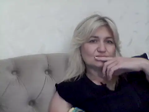 Tareliy stripchat live cam model