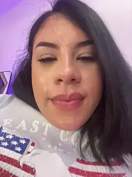 JuliaMyst stripchat live cam model