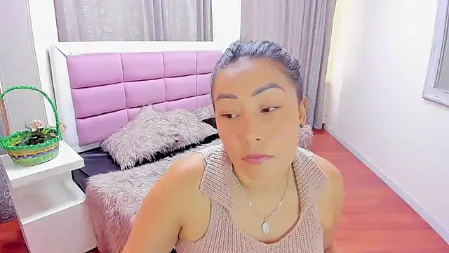 gaby_trent stripchat live cam model