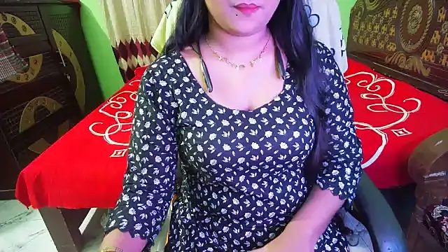 BengaliQueenStar stripchat live cam model