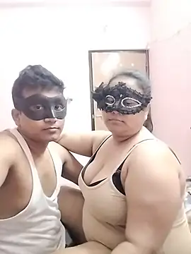 BBW_DesiCouple stripchat live cam model